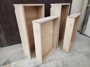 lot 284 image: (4) Dovetailed Drawers