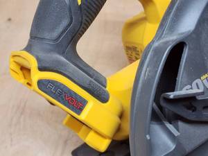 lot 390 image: DeWalt Cordless V60 Circular Saw