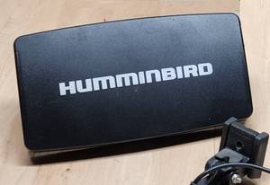 lot 365 image: Hummingbird 859 HD GPS Sonar