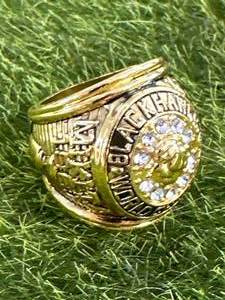 lot 17 image: 1960 Stan Makita Blackhawks Replica Ring