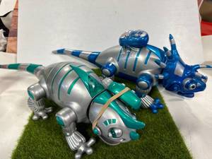 lot 85 image: Lot of 2 Remote Control Pets