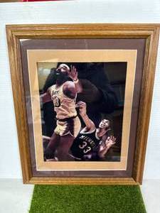 lot 91 image: Framed Vintage NBA Photo 13x16 Inch