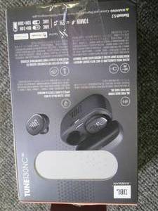 lbJBL Tune 130NC True Wireless No...