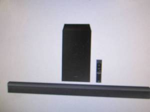 Samsung 33 2.1-Channel 300-Watt Bl...