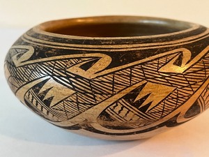 lot 8 image: Native American Pottery by Nellie Nampeyo