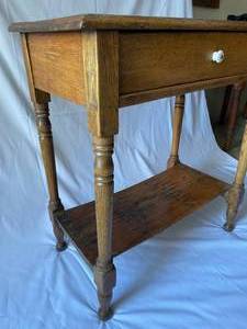 lot 139 image: Vintage Single Drawer Accent Table