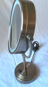 lot 153 image: Lighted Dual Sided Vanity Mirror