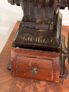 lot 9 image: Antique Cast Iron Single Wheel Coffee Grinder