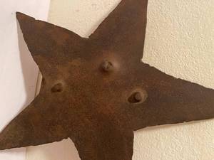 lot 191 image: Vintage Heavy Metal Rusty Star