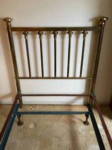 lot 203 image: Vintage Brass Bed Frame
