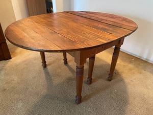 lot 216 image: Vintage Drop Leaf Table