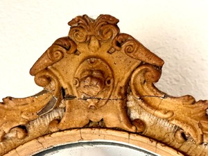 lot 171 image: Vintage Ornate Wooden Wall Mount Mirror
