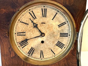 lot 141 image: Vintage Wood Case Sessions Company Wall Mount Clock