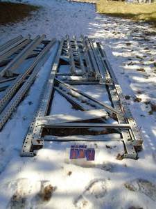 lot 107 image: 144 x 42 x 96 tear drop pallet racking. 3 levels. 6 cross braces. As shown.