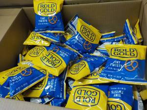 Case of 88 Bags Rold Gold Tiny Twis...