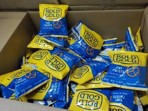 Case of 88 Bags Rold Gold Tiny Twis...