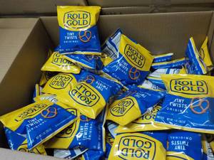 Case of 88 Bags Rold Gold Tiny Twis...
