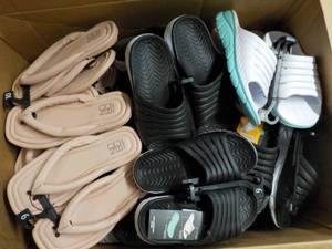24 Pair Avia Slides Mens and Wome...