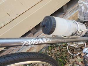 lot 4 image: Specialized Bicycle