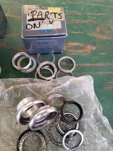 lot 28 image: Bicycle Parts