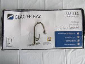 lot 15 image: Glacier Bay Market Pull Down Sprayer Kitchen Faucet Stainless Unused