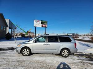 2007 Hyundai Entourage
