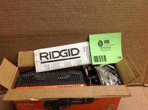 RIDGID 18V Lithium-Ion MAX Output 4.0 Ah Battery and Charger Starter Kit, Customer return, review all pictures