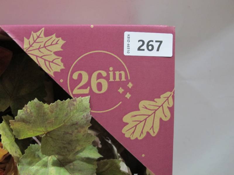 lot 633 image: NEW Members Mark 26 Harvest Wreath - Happy Harvest