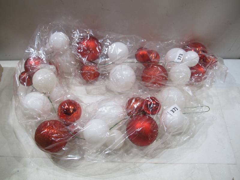 lot 800 image: VICKERMAN N181893 Christmas Ornament Assorted Ball Garland 6 Feet RedWhite Plastic