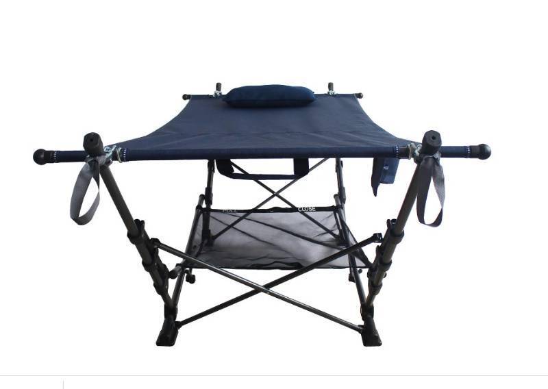 lot 678 image: Members Mark Portable Folding Hammock - Blue