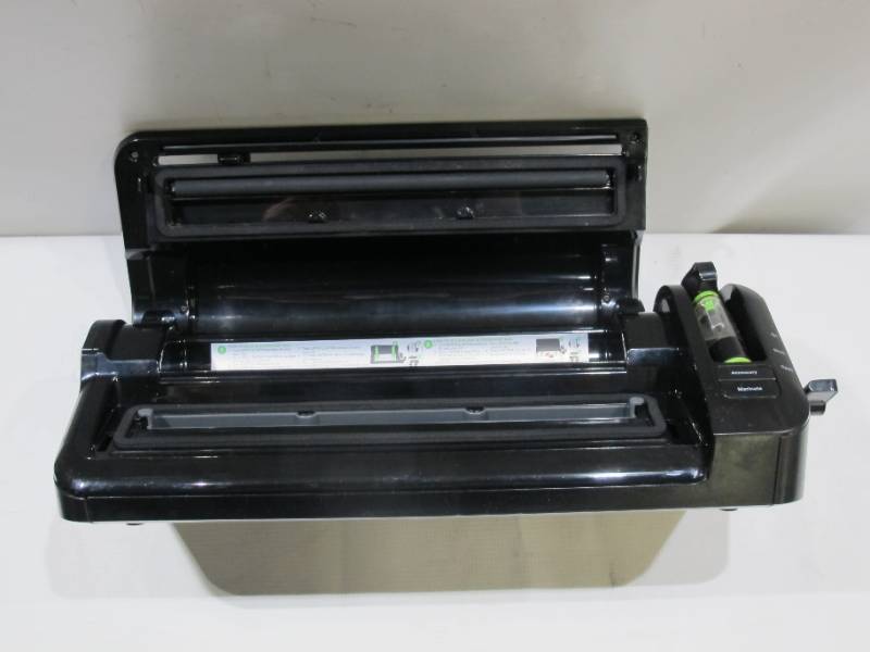 lot 745 image: Foodsaver FM3941 Vacuum Sealing System - Works - No bags