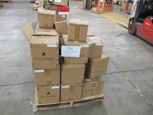 lot 511 image: Pallet of Pallet of Untested Illure Candles and Miscellaneous Items