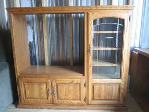 lot 451 image: (UE5) Entertainment Center with Sto...