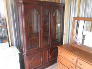 lot 452 image: (UE5) China Cabinet - Glass Shelves...