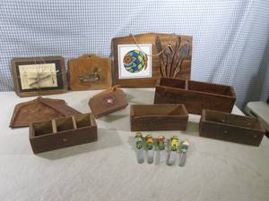 lot 13 image: (BSB) Assorted Vintage Wood Decor -...