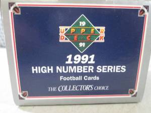 lot 46 image: (BSB) Box Set Upper Deck 1991 High ...