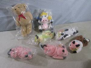 lot 53 image: (BS) Small Gund Bear and Assorted K...