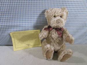 lot 61 image: (CSB) Gund 100 Years Bear Genuine M...