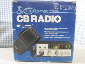 lot 64 image: (BS) Cobra 19 Plus 40 Channel CB Ra...