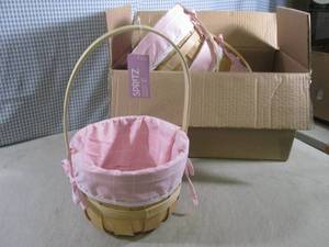 lot 81 image: (D-4) Box of 4 Wood Easter Baskets ...