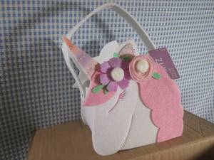 lot 83 image: (D-4) Case of 12 Foam Unicorn Easte...