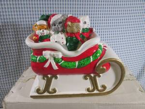 lot 134 image: (EW6) Christmas Critter Cookie Jar...