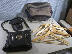 lot 136 image: (EW3) Gateway Bag - Purse - Hat - W...