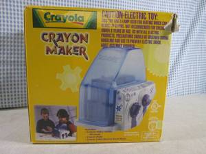 lot 141 image: (CSB) Crayola Crayon Maker...