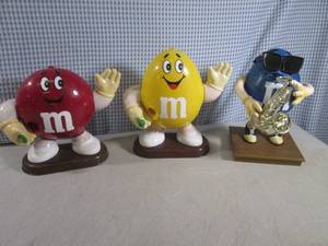 lot 144 image: (EC1) 3 M&M Candy Dispensers...