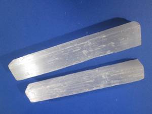 lot 159 image: (FS) 2 Raw Selinite - 6...