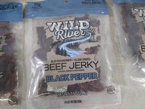 lot 176 image: (B-2) 6 Bags Beef Jerky Black Peppe...