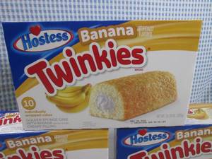 lot 178 image: (B-1) 3 Boxes Hostess Banana Twinki...