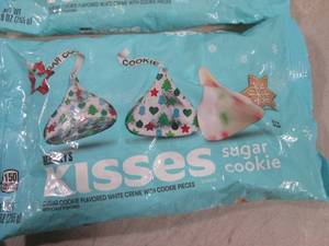 lot 190 image: (B-1) 4 Bags Hersheys  Sugar Cookie...