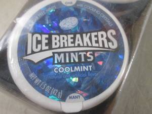 lot 197 image: (B-1) Pack of 8 Containers Ice Brea...